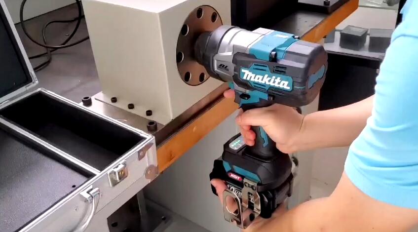 牧田(Makita)和品能(PN)相同扭力的兩把沖擊工具沖擊率對比